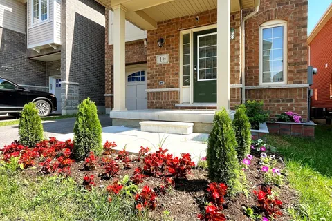 19 Camilleri Road, ON L1Z 0T2