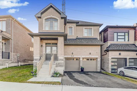 1152 Skyridge Boulevard, ON L1X 0M4