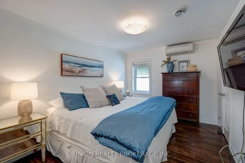 11 Bonfield Avenue, ON M4E 1B9