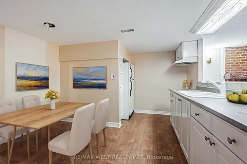765 West Shore Boulevard, ON L1W 2V5
