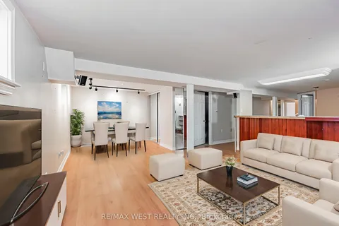 765 West Shore Boulevard, ON L1W 2V5