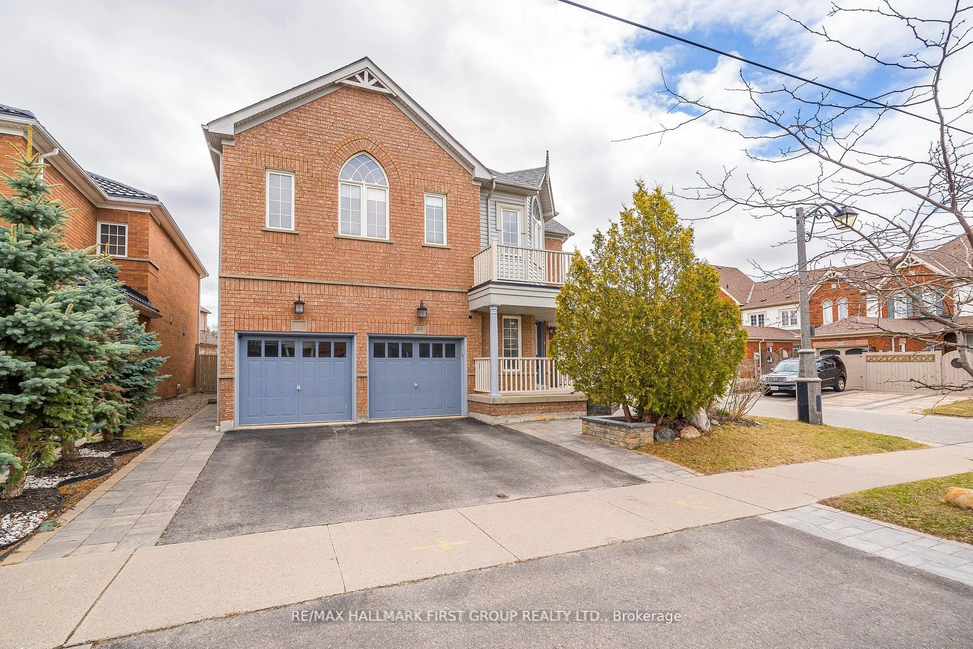 49 THACKERY Drive, ON L1T 0G6