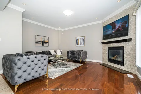 49 THACKERY Drive, ON L1T 0G6