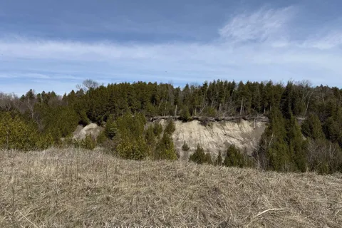 P.L.19* Lakeshore Road, ON L1B 0E9