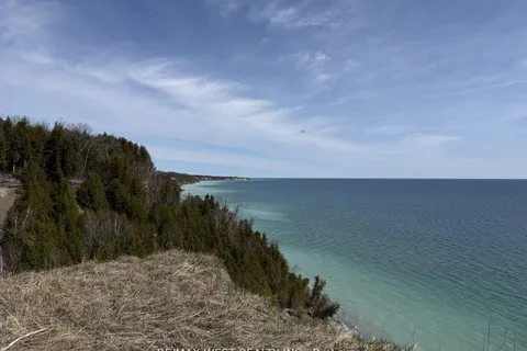 P.L.19* Lakeshore Road, ON L1B 0E9