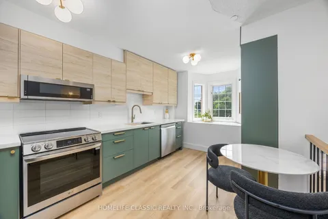1508 Queen Street, ON M4L 1E3