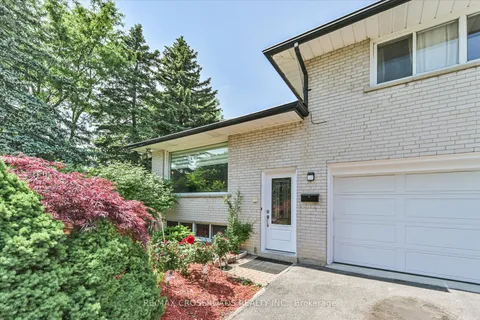 2 Eastpark Boulevard, ON M1H 1C4