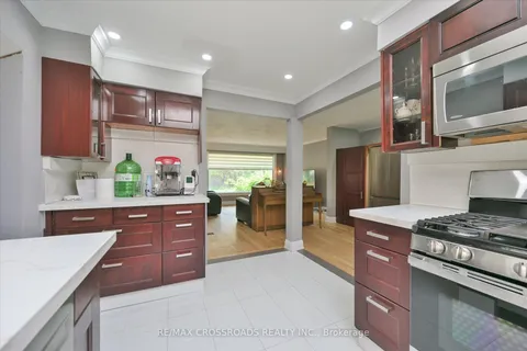 2 Eastpark Boulevard, ON M1H 1C4