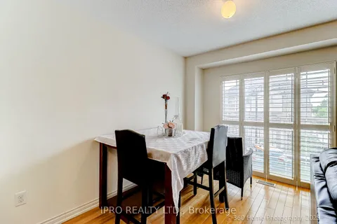 523 Rossland Road, ON L1Z 0K8