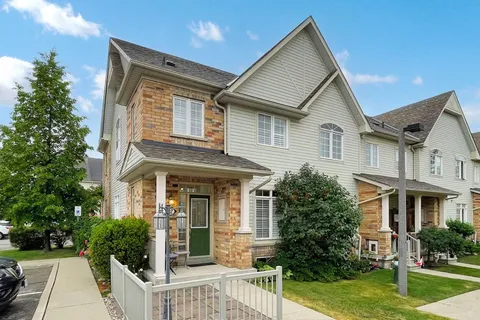 25 Wicker Park Way, ON L1R 0C8