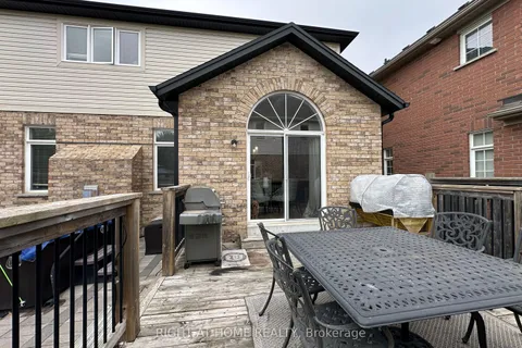 99 Hockley Avenue, ON L1C 0G4