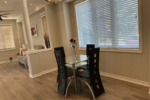 35 Westport Drive, ON L1R 0J4