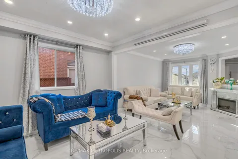 345 Old Harwood Avenue, ON L1Z 1H6