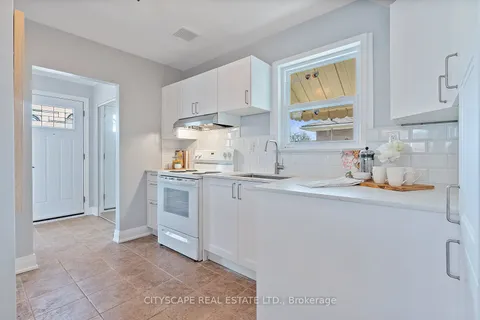 65 Ivorwood Crescent, ON M1R 2X6