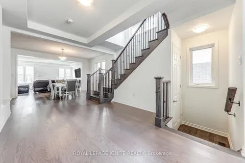 1421 Swallowtail Lane, ON L1X 0N8