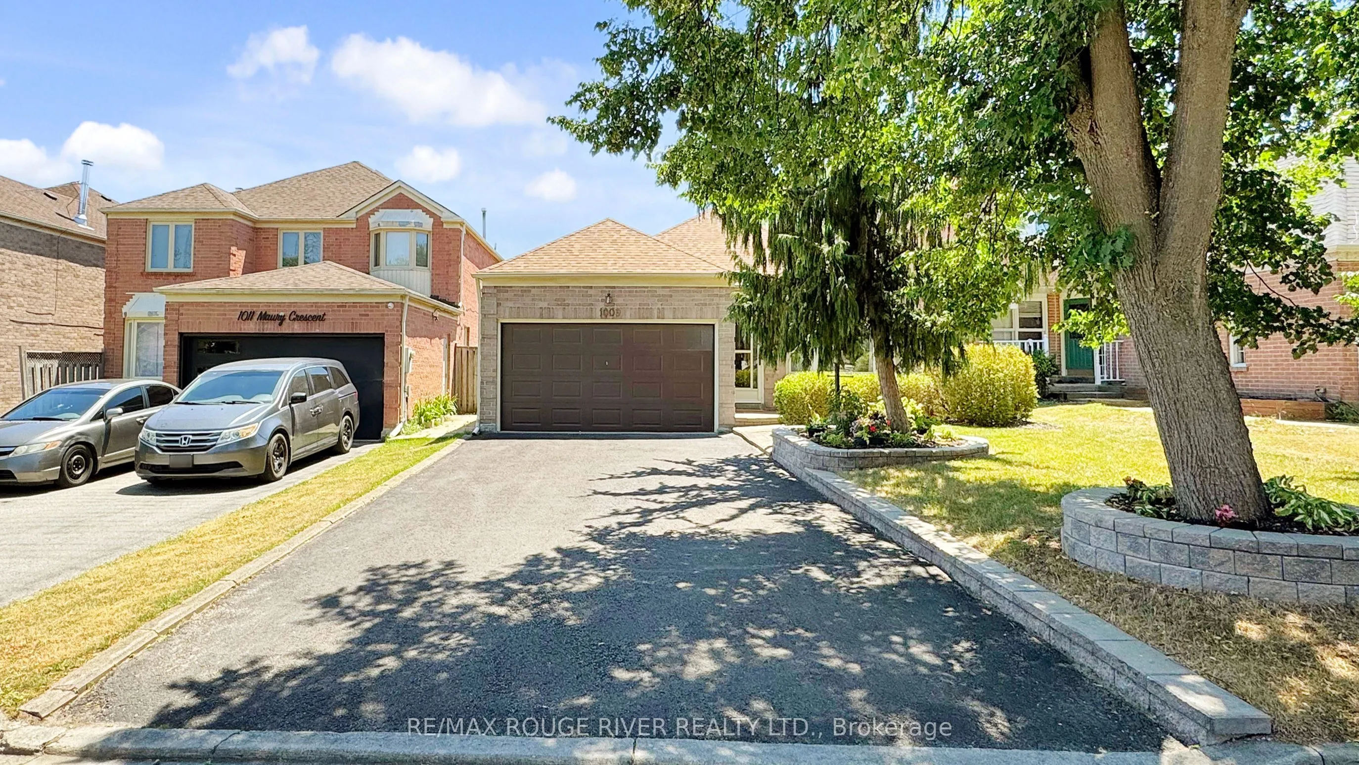 1009 Maury Crescent, ON L1X 1P7