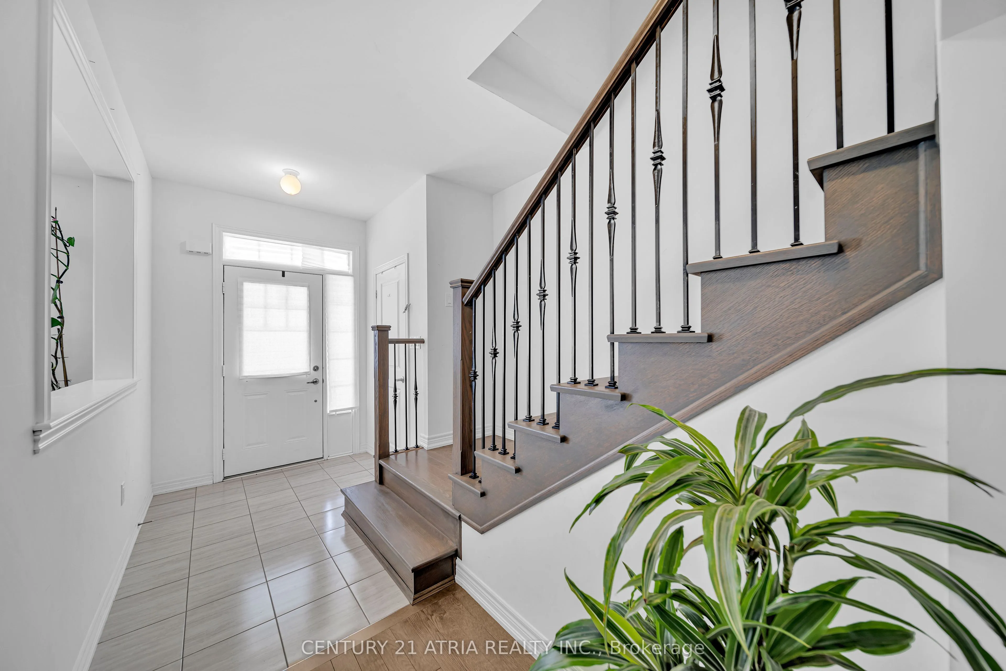 153 Coronation Road, ON L1P 0H5
