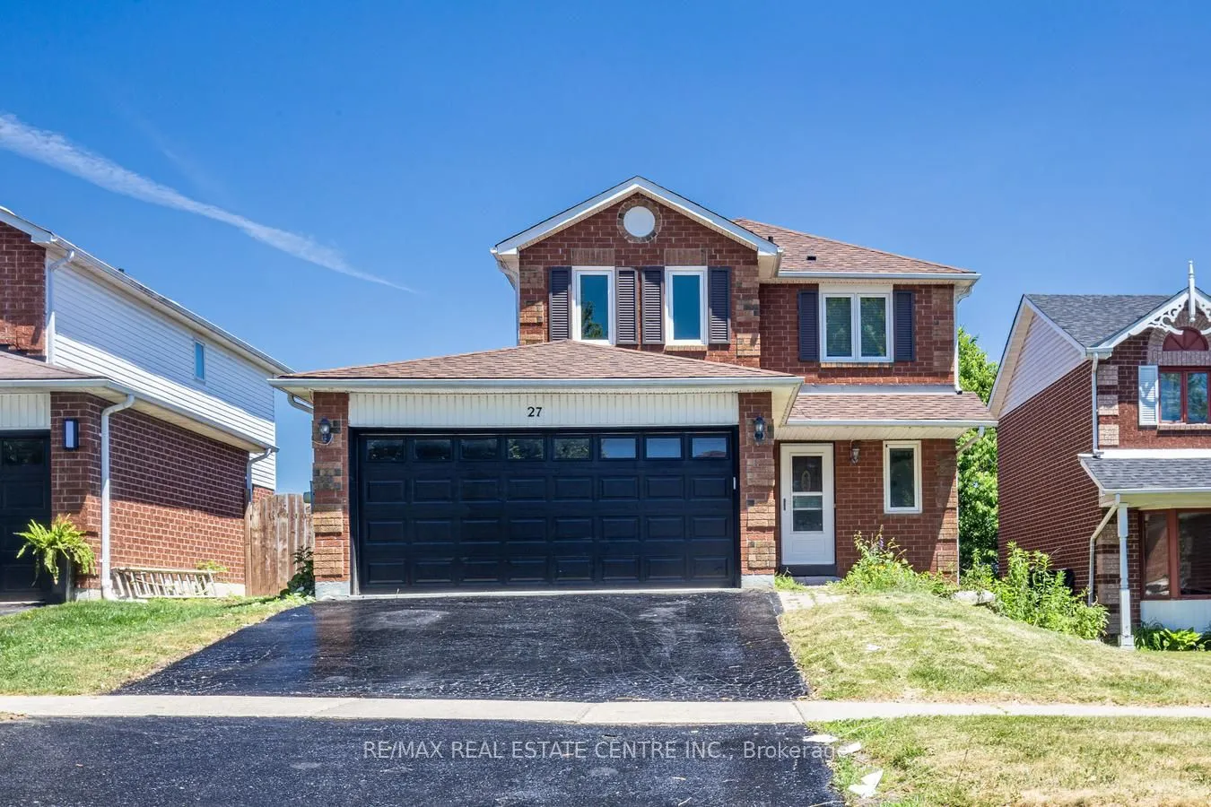 27 Rickaby Street, ON L1C 4X7