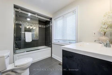 27 Rickaby Street, ON L1C 4X7