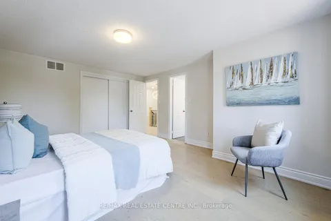 27 Rickaby Street, ON L1C 4X7