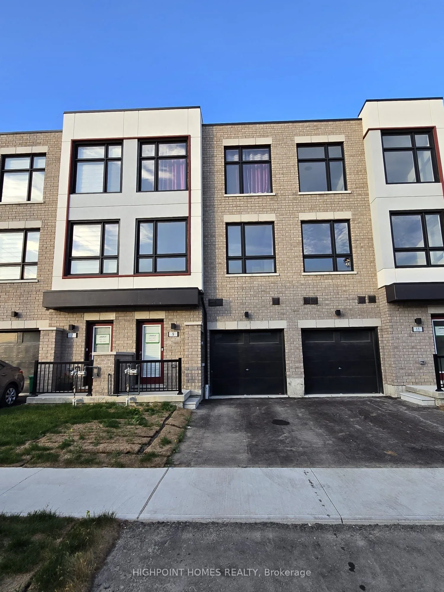 9 Pegler Street, ON L1S 7M3