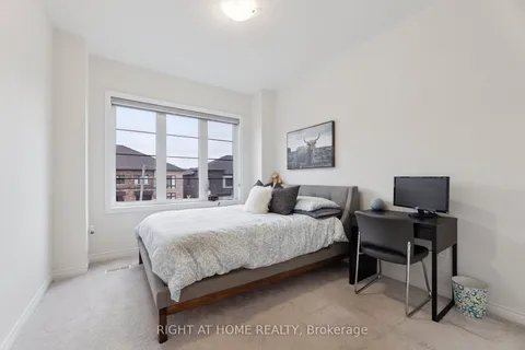 222 Coronation Road, ON L1P 0H7