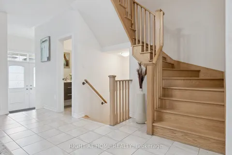 222 Coronation Road, ON L1P 0H7