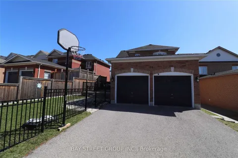 14 Mccartney Avenue, ON L1R 2Y3