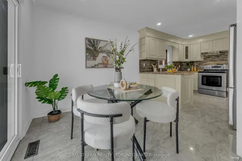 26 Silbury Drive, ON M1V 2P3