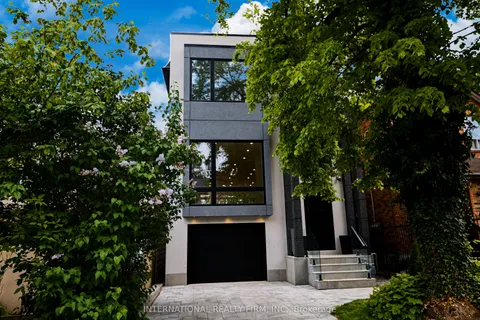 19 Ivy Avenue, ON M4L 2H6