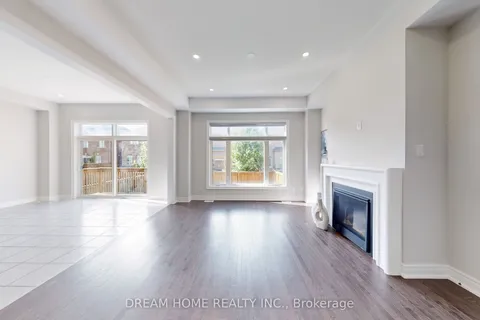 69 Blenheim Circle, ON L1P 0E2