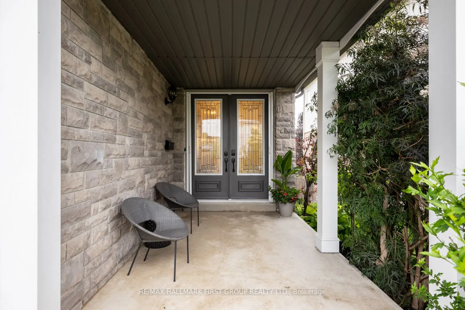 39 Baxter Street, ON L1C 5P9