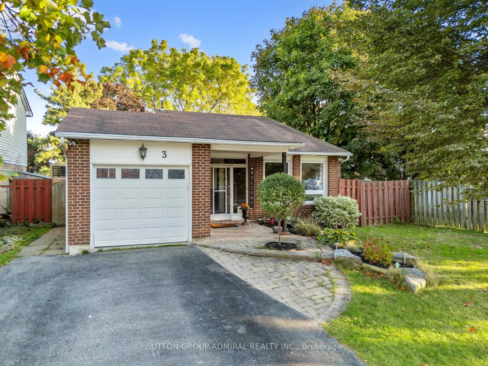 3 Panter Crescent, ON L1S 3T4