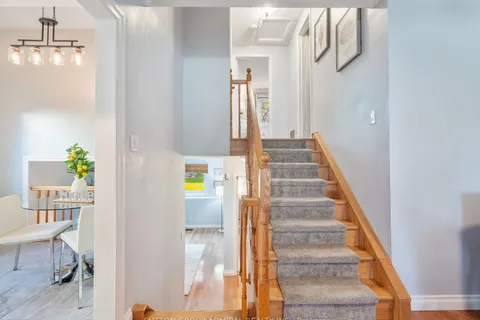 3 Panter Crescent, ON L1S 3T4