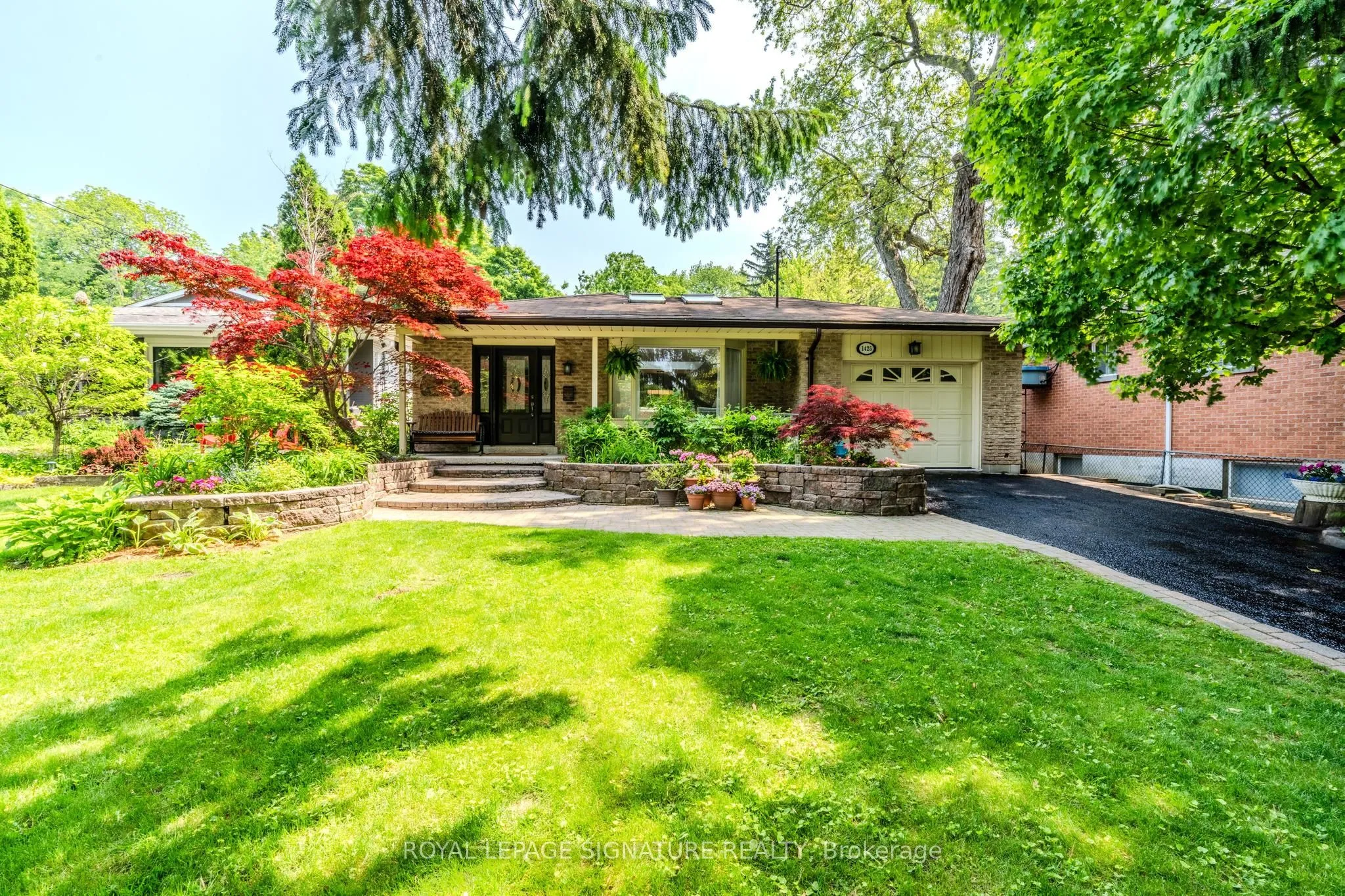 1425 Old Forest Road, ON L1V 1N8