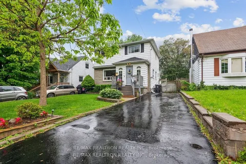 24 Neilson Avenue, ON M1M 2S2