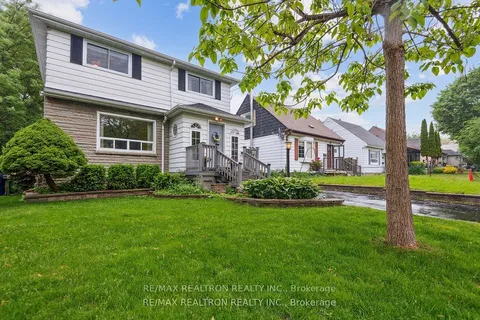 24 Neilson Avenue, ON M1M 2S2