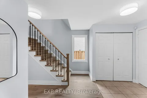 678 Beckworth Square, ON L1V 3X4