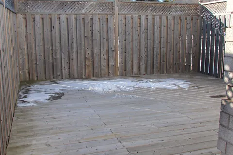 2341 Clearside Court, ON L1X 2V1