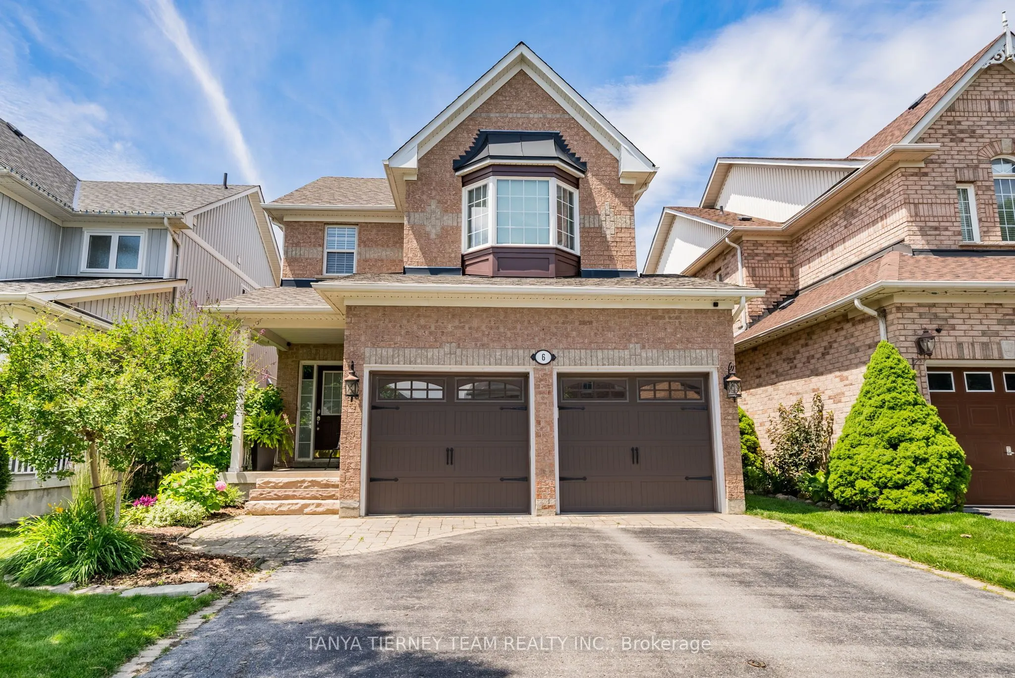 6 Penhurst Drive, ON L1M 2C8