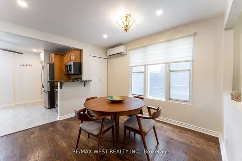 420 Kingston Road, ON M4L 1T9