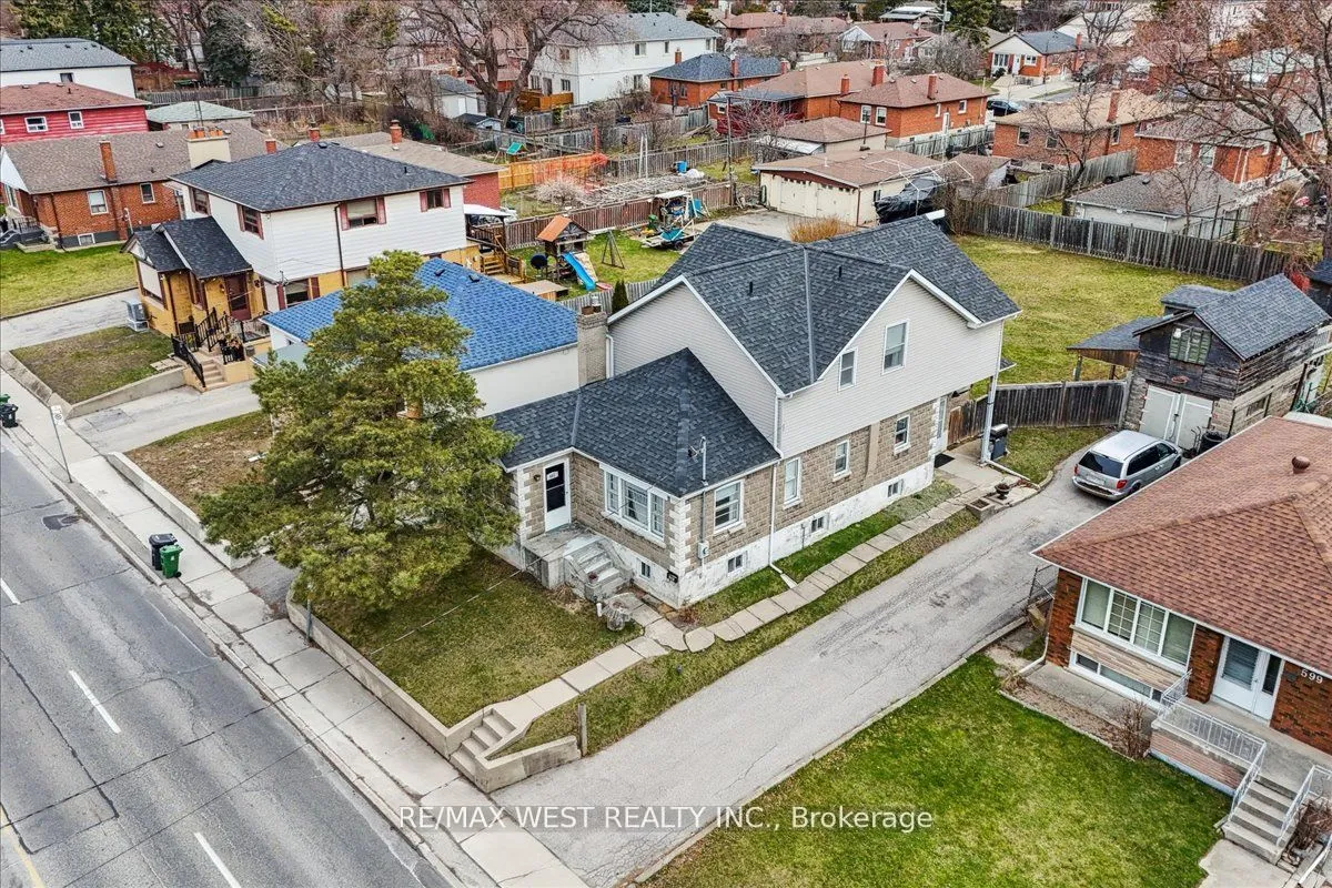 601 Pharmacy Avenue, ON M1L 3H1