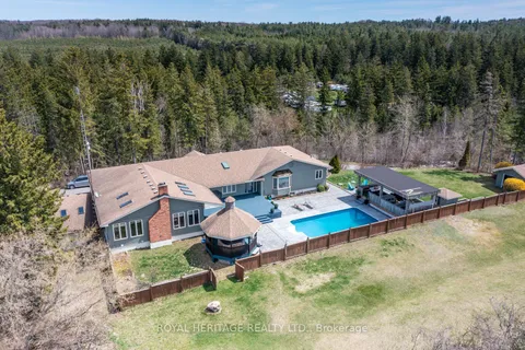 10420 Russell Road, ON L9L 1B3