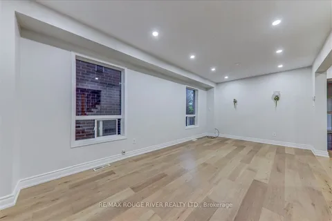 3 Milham Drive, ON L1S 7S1