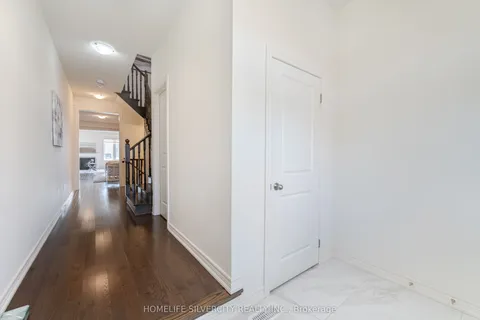 24 DUMAINE Street, ON L1P 0G8