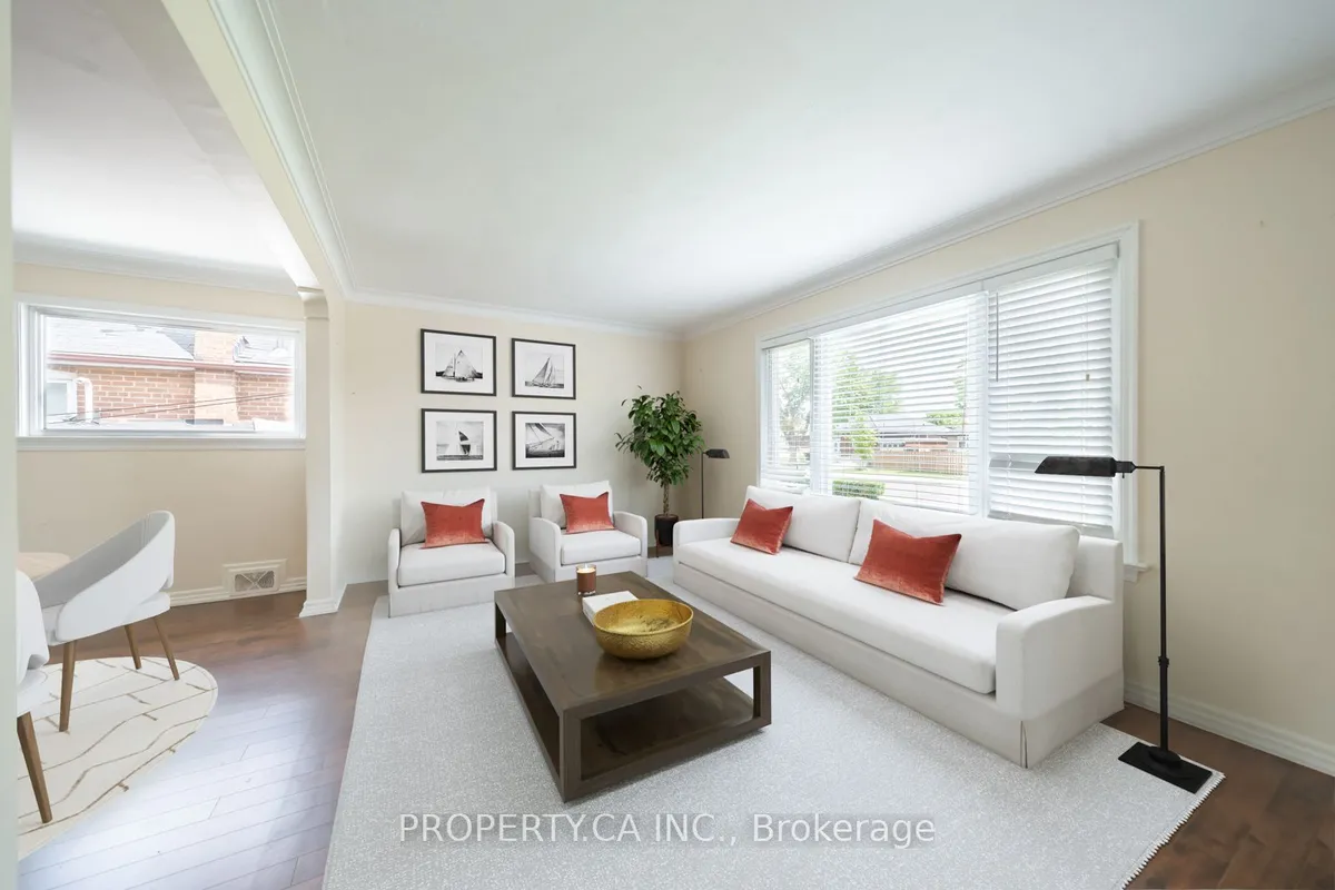 1592 Pharmacy Avenue, ON M1R 2K7