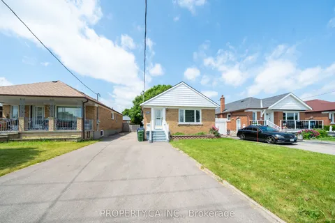 1592 Pharmacy Avenue, ON M1R 2K7