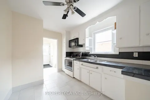 1592 Pharmacy Avenue, ON M1R 2K7