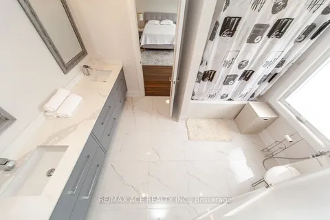 44 Muir Drive, ON M1M 3B4