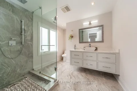 44 Muir Drive, ON M1M 3B4